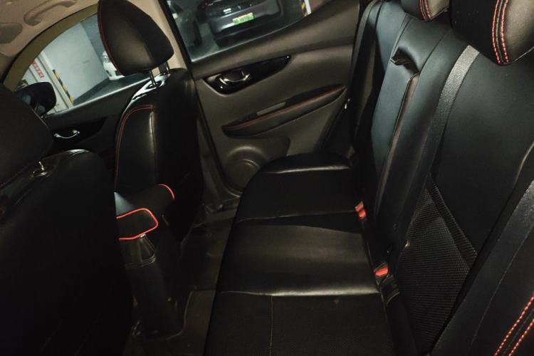 Used Nissan Qashqai 2017 2.0L CVT Elite Edition China V Standard Left Rear Seat