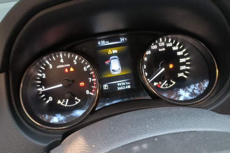 Used Nissan Qashqai 2017 2.0L CVT Smart Enjoyment Version China V Standard Odometer Close Up