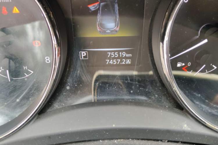 Used Nissan Qashqai 2017 2.0L CVT Luxury Edition China V Standard Odometer Close Up