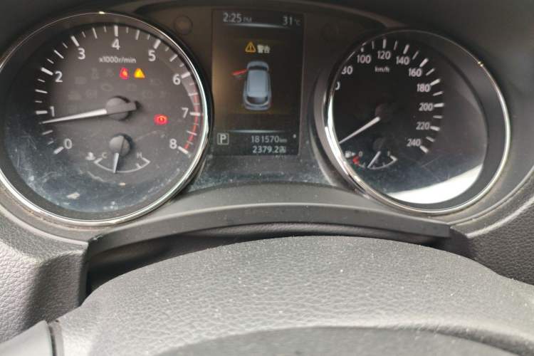Used Nissan Qashqai 2017 2.0L CVT Smart Enjoyment Version China V Standard Odometer Close Up
