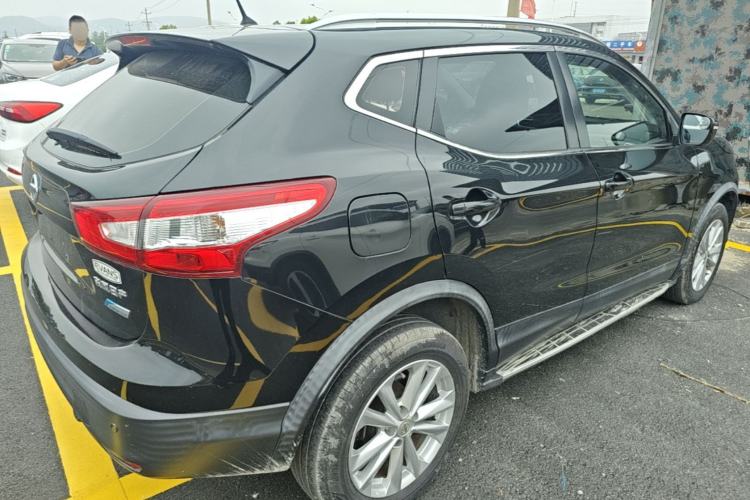 Used Nissan Qashqai 2017 2.0L CVT Elite Edition China V Standard Rear Right 45 Deg