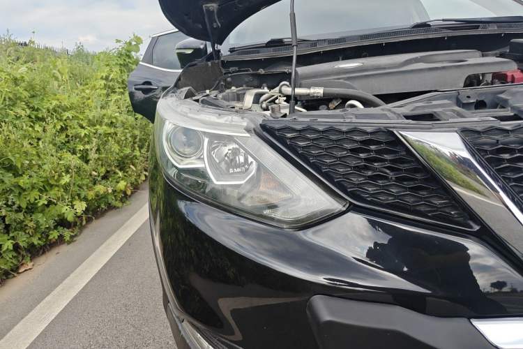 Used Nissan Qashqai 2017 2.0L CVT Luxury Edition China VI Standard Right Front Headlight