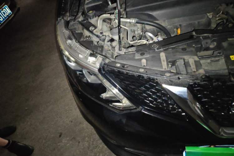 Used Nissan Qashqai 2017 2.0L CVT Smart Enjoyment Version China V Standard Right Front Headlight