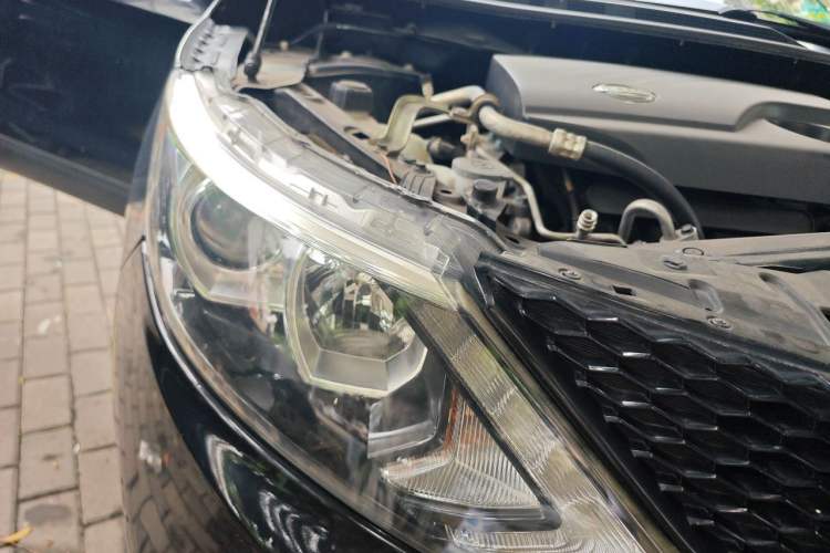 Used Nissan Qashqai 2017 2.0L CVT Elite Edition China V Standard Right Front Headlight