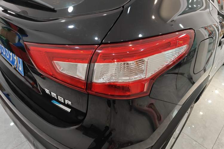 Used Nissan Qashqai 2017 2.0L CVT Elite Edition China VI Standard Right Rear Taillight