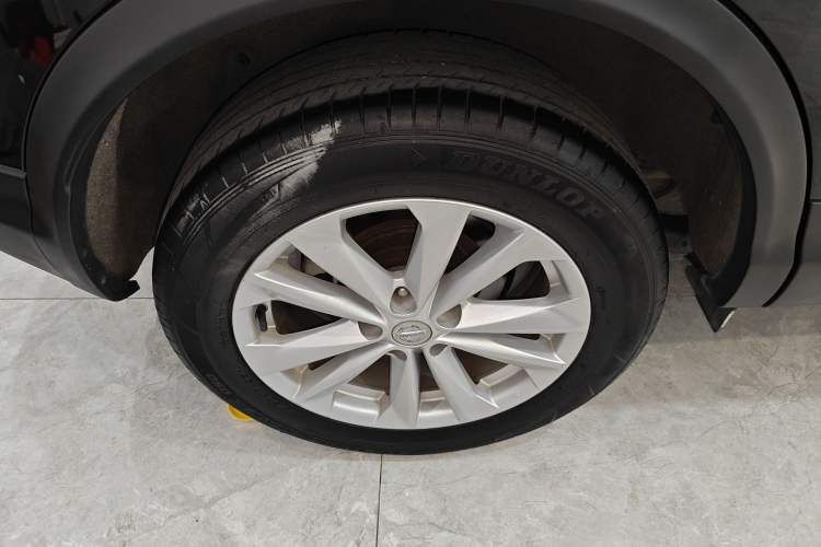 Used Nissan Qashqai 2017 2.0L CVT Elite Edition China VI Standard Right Rear Wheel Hub