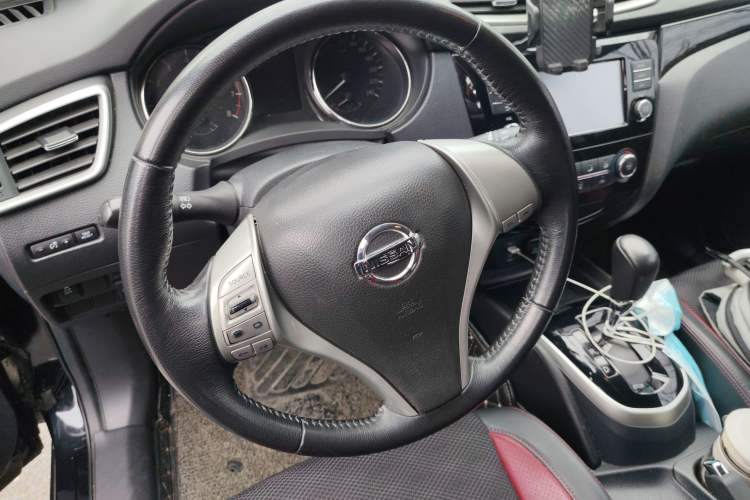Used Nissan Qashqai 2017 2.0L CVT Smart Enjoyment Version China VI Standard Steering Wheel