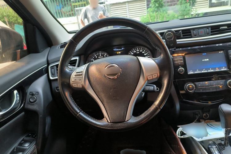 Used Nissan Qashqai 2017 2.0L CVT Smart Enjoyment Version China V Standard Steering Wheel