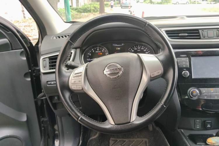 Used Nissan Qashqai 2017 2.0L CVT Luxury Edition China V Standard Steering Wheel