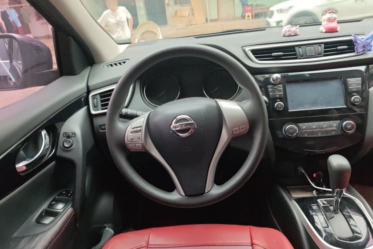 Used Nissan Qashqai 2017 2.0L CVT Elite Edition China V Standard Steering Wheel