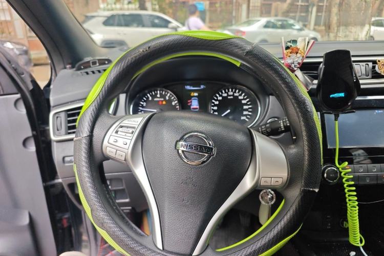 Used Nissan Qashqai 2017 2.0L CVT Elite Edition China V Standard Steering Wheel