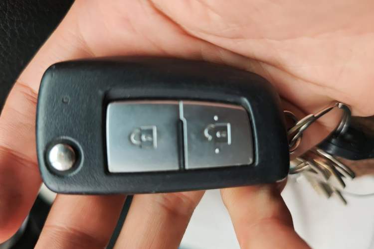 Used Nissan Qashqai 2017 2.0L CVT Elite Edition China V Standard Vehicle Key