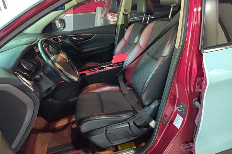 Used Nissan Qashqai 2017 2.0L CVT Smart Enjoyment Version China V Standard Left Front Seat