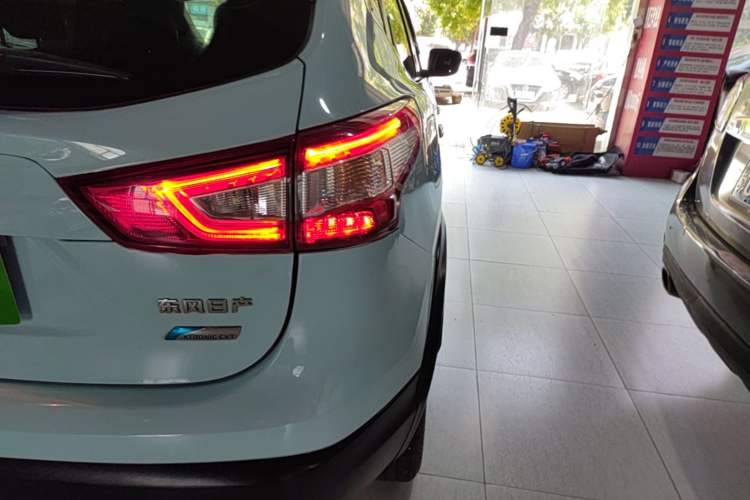 Used Nissan Qashqai 2017 2.0L CVT Smart Enjoyment Version China V Standard Right Rear Taillight