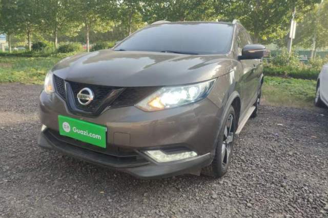 Ojetý Nissan Qashqai 2017 2.0L CVT Luxury Edition China V Standard