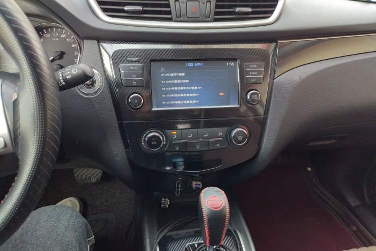 Used Nissan Qashqai 2017 2.0L CVT Luxury Edition China VI Standard Audio And AC Panel