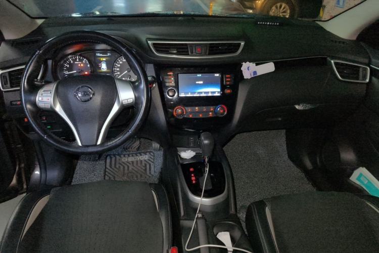 Used Nissan Qashqai 2017 2.0L CVT Luxury Edition China V Standard Center Console
