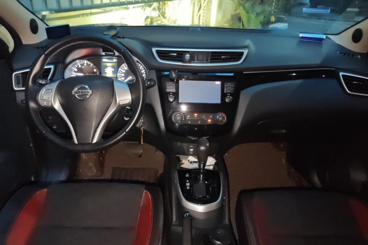 Used Nissan Qashqai 2017 2.0L CVT Smart Enjoyment Version China V Standard Center Console