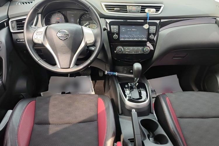 Used Nissan Qashqai 2017 2.0L CVT Smart Enjoyment Version China V Standard Center Console