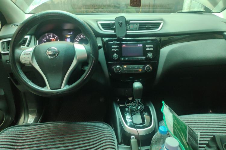 Used Nissan Qashqai 2017 2.0L CVT Elite Edition China V Standard Center Console