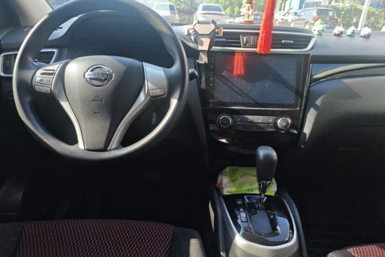 Used Nissan Qashqai 2017 2.0L CVT Elite Edition China V Standard Center Console