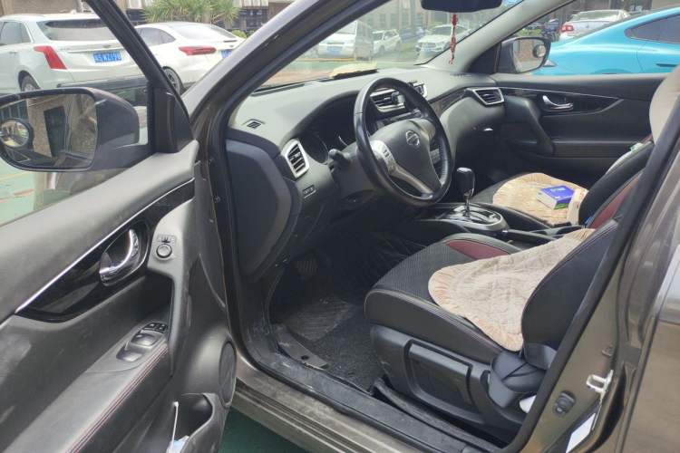 Used Nissan Qashqai 2017 2.0L CVT Smart Enjoyment Version China V Standard Driver Seat