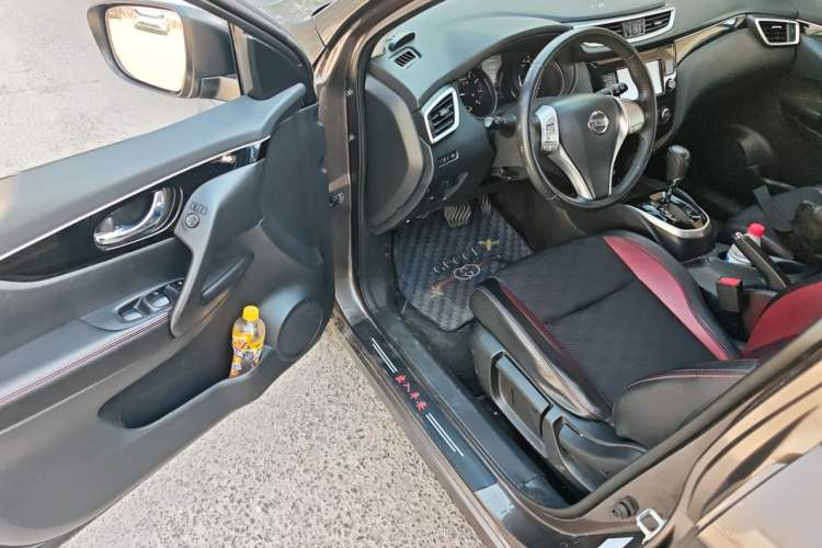 Used Nissan Qashqai 2017 2.0L CVT Smart Enjoyment Version China VI Standard Driver Seat