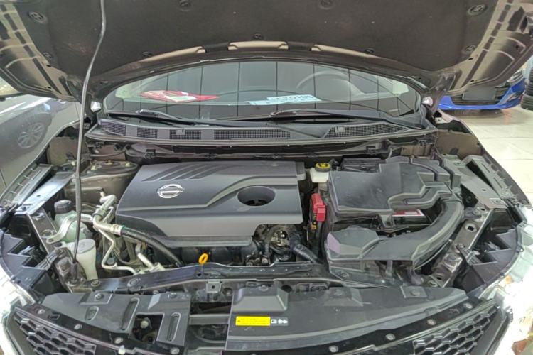 Used Nissan Qashqai 2017 2.0L CVT Elite Edition China VI Standard Engine Bay