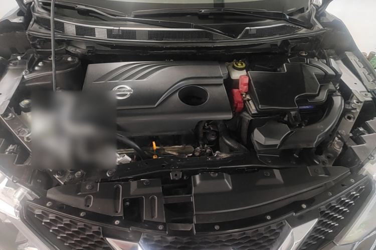 Used Nissan Qashqai 2017 2.0L CVT Smart Enjoyment Version China VI Standard Engine Bay