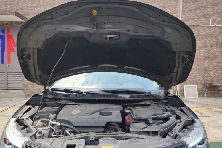 Used Nissan Qashqai 2017 2.0L CVT Smart Enjoyment Version China V Standard Engine Bay
