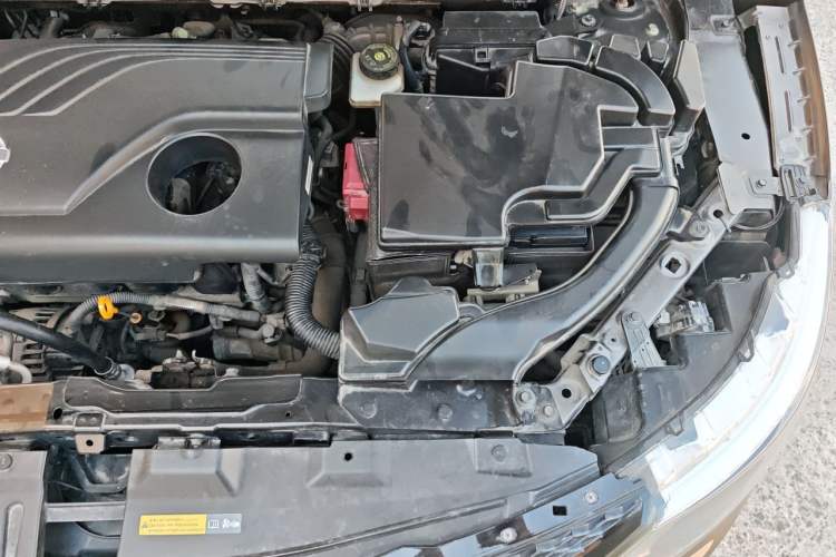 Used Nissan Qashqai 2017 2.0L CVT Smart Enjoyment Version China VI Standard Engine Bay Left