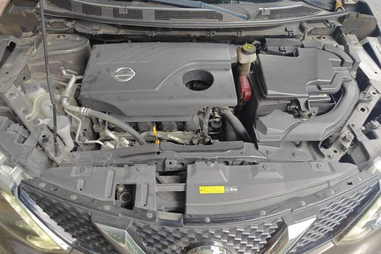 Used Nissan Qashqai 2017 2.0L CVT Smart Enjoyment Version China V Standard Engine Bay