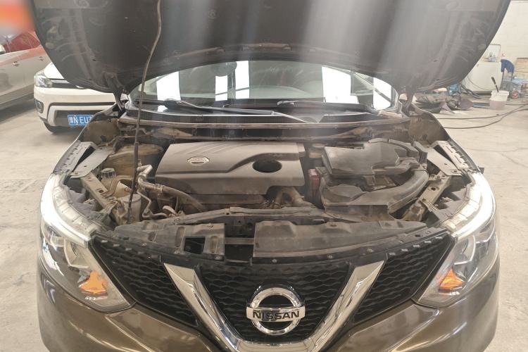 Used Nissan Qashqai 2017 2.0L CVT Smart Enjoyment Version China V Standard Engine Bay