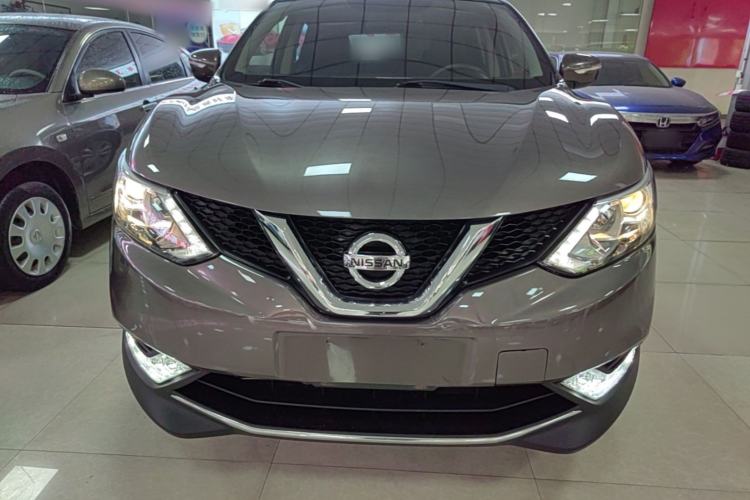 Used Nissan Qashqai 2017 2.0L CVT Elite Edition China VI Standard Front