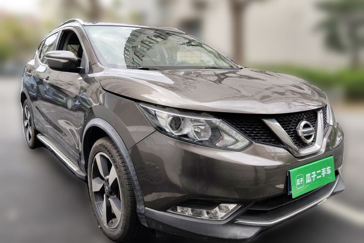 Used Nissan Qashqai 2017 2.0L CVT Smart Enjoyment Version China V Standard Front Right 45 Deg