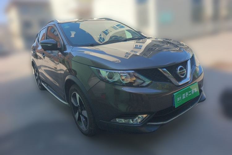 Used Nissan Qashqai 2017 2.0L CVT Luxury Edition China V Standard Front Right 45 Deg