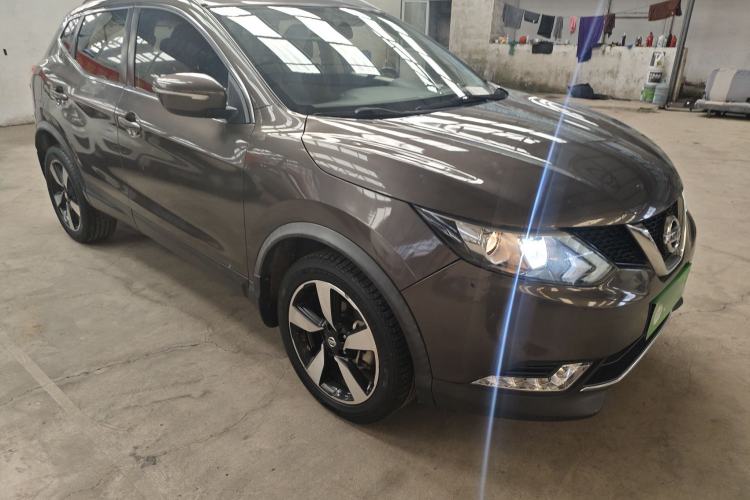 Used Nissan Qashqai 2017 2.0L CVT Smart Enjoyment Version China V Standard Front Right 45 Deg