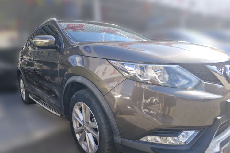 Used Nissan Qashqai 2017 2.0L CVT Elite Edition China V Standard Front Right 45 Deg