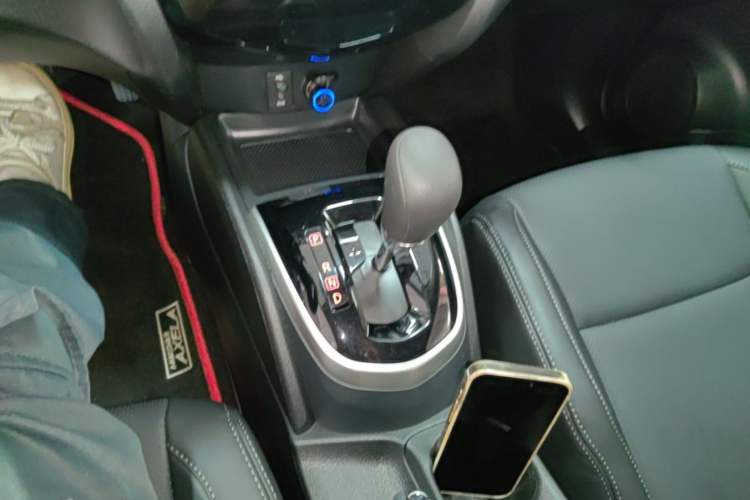 Used Nissan Qashqai 2017 2.0L CVT Elite Edition China VI Standard Gear Lever