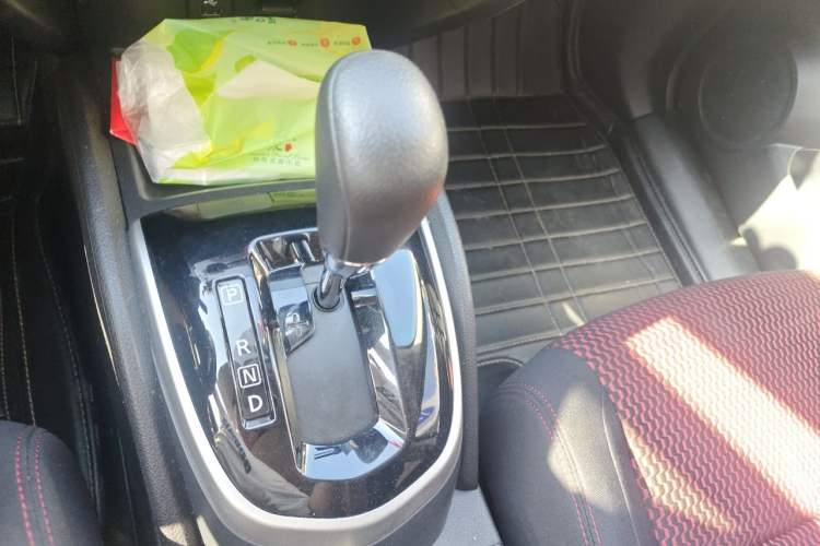 Used Nissan Qashqai 2017 2.0L CVT Elite Edition China V Standard Gear Lever