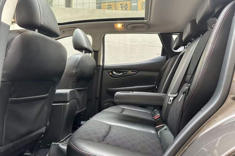 Used Nissan Qashqai 2017 2.0L CVT Luxury Edition China V Standard Interior 2