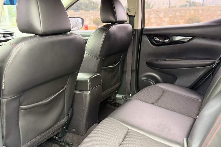 Used Nissan Qashqai 2017 2.0L CVT Smart Enjoyment Version China VI Standard Interior 2