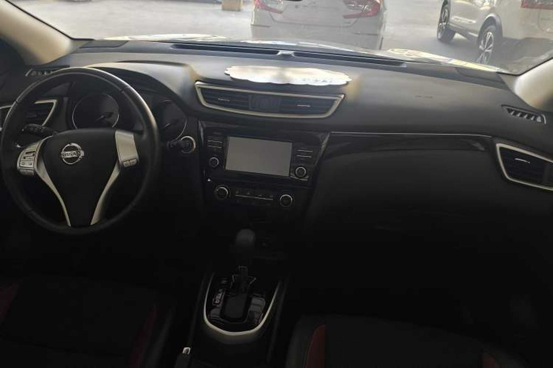 Used Nissan Qashqai 2017 2.0L CVT Luxury Edition China VI Standard Interior 2