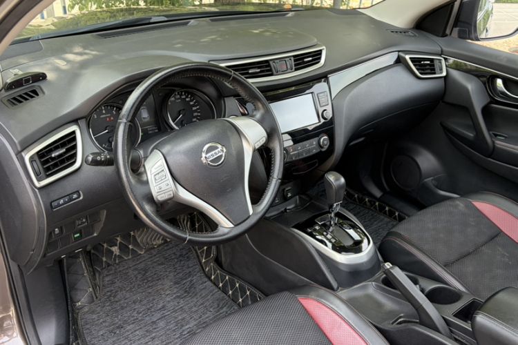 Used Nissan Qashqai 2017 2.0L CVT Luxury Edition China V Standard Interior 2