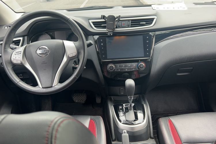 Used Nissan Qashqai 2017 2.0L CVT Smart Enjoyment Version China VI Standard Interior 4