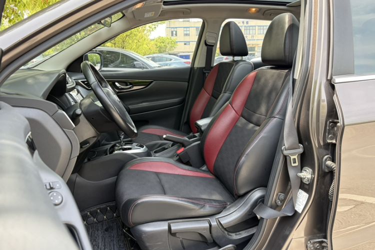 Used Nissan Qashqai 2017 2.0L CVT Luxury Edition China V Standard Interior 5