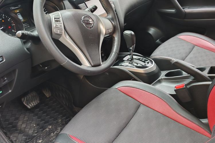 Used Nissan Qashqai 2017 2.0L CVT Smart Enjoyment Version China VI Standard Interior 6