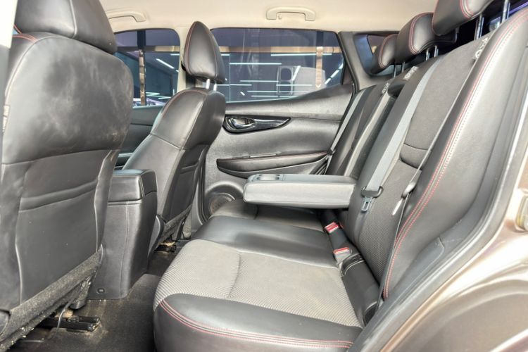 Used Nissan Qashqai 2017 2.0L CVT Smart Enjoyment Version China V Standard Interior 6