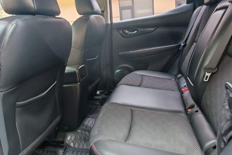 Used Nissan Qashqai 2017 2.0L CVT Smart Enjoyment Version China VI Standard Interior 7