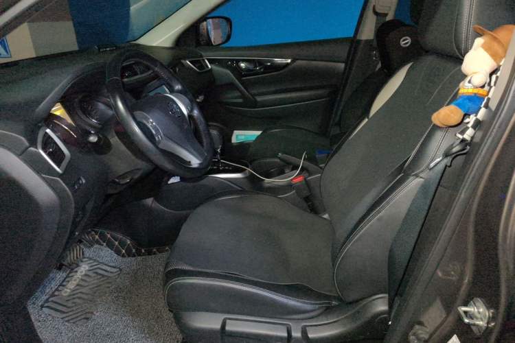 Used Nissan Qashqai 2017 2.0L CVT Luxury Edition China V Standard Left Front Seat